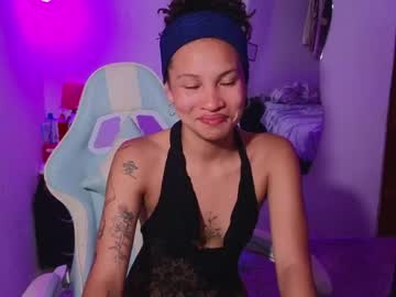 Elaseles23 Chaturbate stream image from April 20, 2026