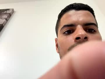 Waveyyguyy Chaturbate stream image from April 20, 2026