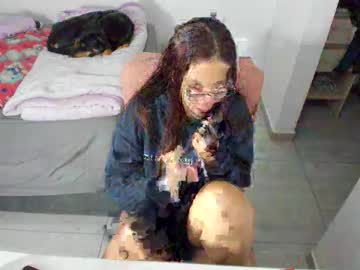 Greciaruiz Chaturbate stream image from April 20, 2026