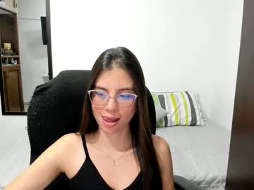 Veronicamiller22 Chaturbate stream image from April 20, 2026