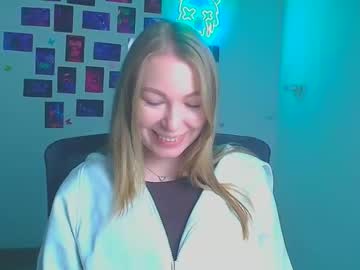 Emilia_Ilia Chaturbate stream image from April 20, 2026
