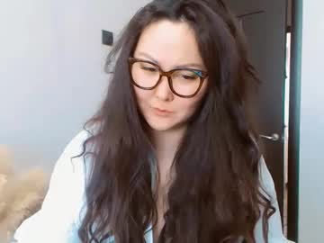 Dalidayes Chaturbate stream image from April 20, 2026