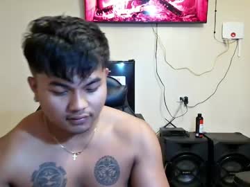 Hunkyzeus Chaturbate stream image from April 20, 2026