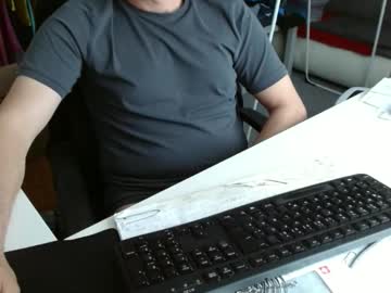 Tomtom02029 Chaturbate stream image from April 20, 2026
