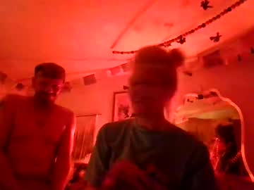 Chompbox Chaturbate stream image from April 20, 2026