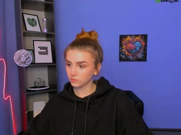 Emma_Hazell Chaturbate stream image from April 20, 2026