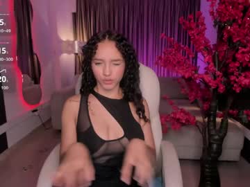 Anahi_Curlie1 Chaturbate stream image from April 20, 2026
