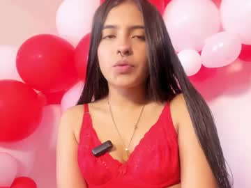 Elenna_Salvatoree Chaturbate stream image from April 20, 2026