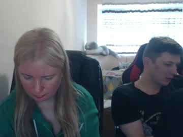 Jenisandpeter Chaturbate stream image from April 20, 2026