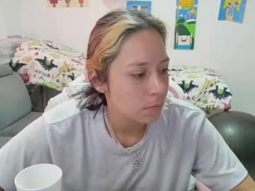 Hot_Mommymia Chaturbate stream image from April 20, 2026