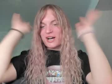 Millikira006 Chaturbate stream image from April 20, 2026