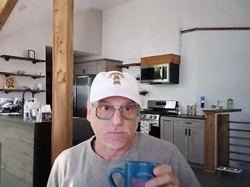 Servingmiss Chaturbate stream image from April 20, 2026