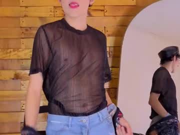 Isol_Moora Chaturbate stream image from April 20, 2026