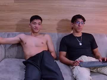 Heteros_Men Chaturbate stream image from April 20, 2026
