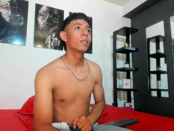 Mateo_Crown Chaturbate stream image from April 20, 2026