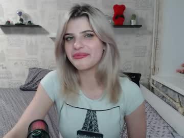 Torriedevinney Chaturbate stream image from April 20, 2026