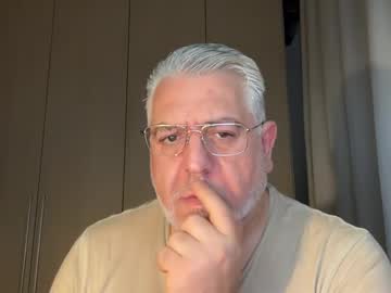 Maxbillo Chaturbate stream image from April 20, 2026