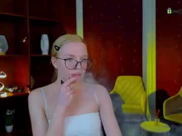 Polly_More Chaturbate stream image from April 20, 2026