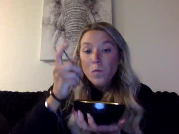 Misss_Alyssaaa Chaturbate stream image from April 21, 2026