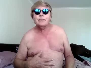 Wwwwio Chaturbate stream image from April 21, 2026