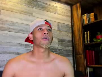 Bento_Fox Chaturbate stream image from April 21, 2026