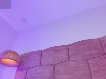 Dani_Velvet Chaturbate stream image from April 21, 2026