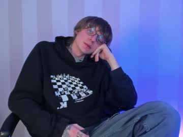 Taylerbev Chaturbate stream image from April 21, 2026