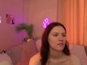 Little_Red_Rosy Chaturbate stream image from April 21, 2026