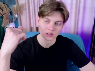 Midnight_Tease_ Chaturbate stream image from April 21, 2026