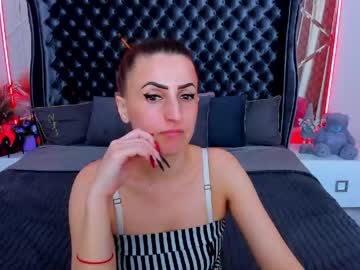 Rebecca_Diamonds Chaturbate stream image from April 21, 2026