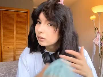 Joanaphippin Chaturbate stream image from April 21, 2026