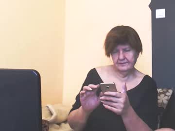 Wildredcat Chaturbate stream image from April 21, 2026