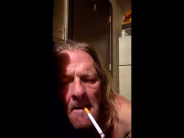 Pevinu Chaturbate stream image from April 21, 2026