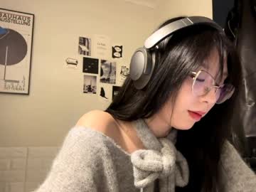 Zulaedds Chaturbate stream image from April 21, 2026
