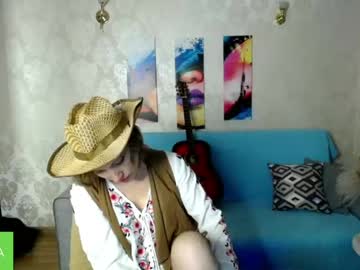 Englishgirll Chaturbate stream image from April 21, 2026