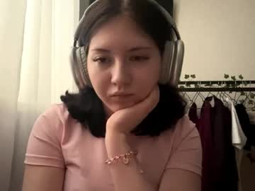 Felicidadcoolahan Chaturbate stream image from April 21, 2026