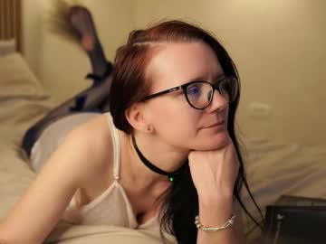 Alucidreaming Chaturbate stream image from April 21, 2026