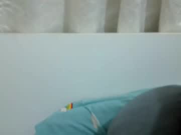 Bellacrystall Chaturbate stream image from April 21, 2026