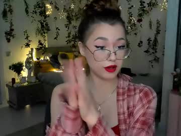 Sereneflame Chaturbate stream image from April 21, 2026