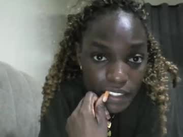 Sweetbabes10 Chaturbate stream image from April 21, 2026