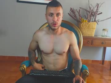 Tomdavisxl Chaturbate stream image from April 21, 2026