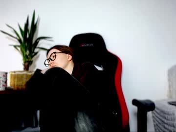 Evesib Chaturbate stream image from April 21, 2026
