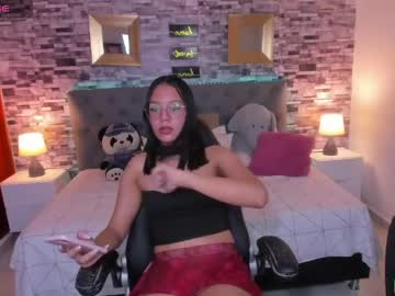 Viiolet__Moon Chaturbate stream image from April 21, 2026