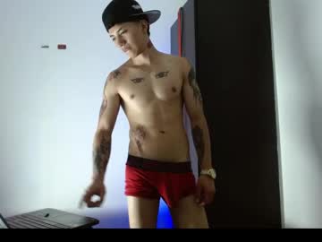 Alejo_Urd Chaturbate stream image from April 21, 2026