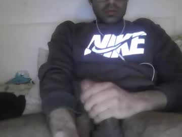 Essy487816 Chaturbate stream image from April 21, 2026