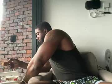 Tairontucke Chaturbate stream image from April 21, 2026