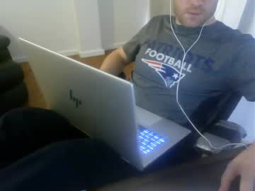 Chill_Hangs Chaturbate stream image from April 22, 2026