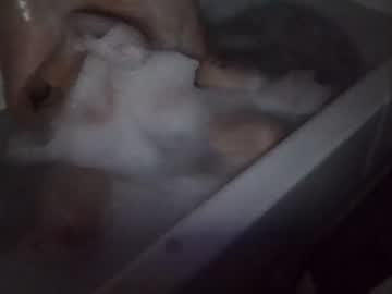 Thefacelesscurve Chaturbate stream image from April 22, 2026