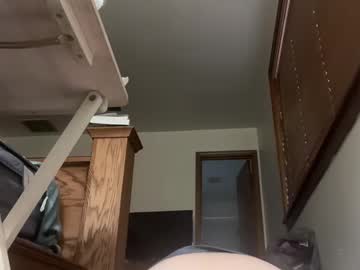 Mamabear102681 Chaturbate stream image from April 22, 2026