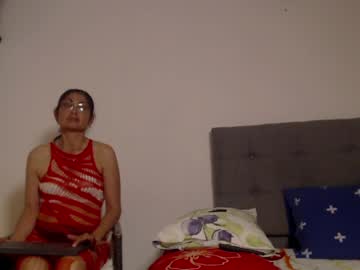 Taniafirelux Chaturbate stream image from April 22, 2026